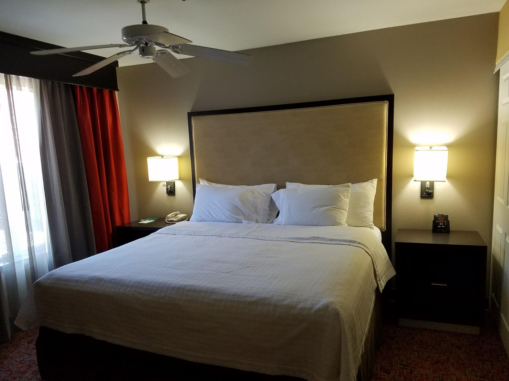 Homewood Suites By Hilton- Лонгвю Екстериор снимка