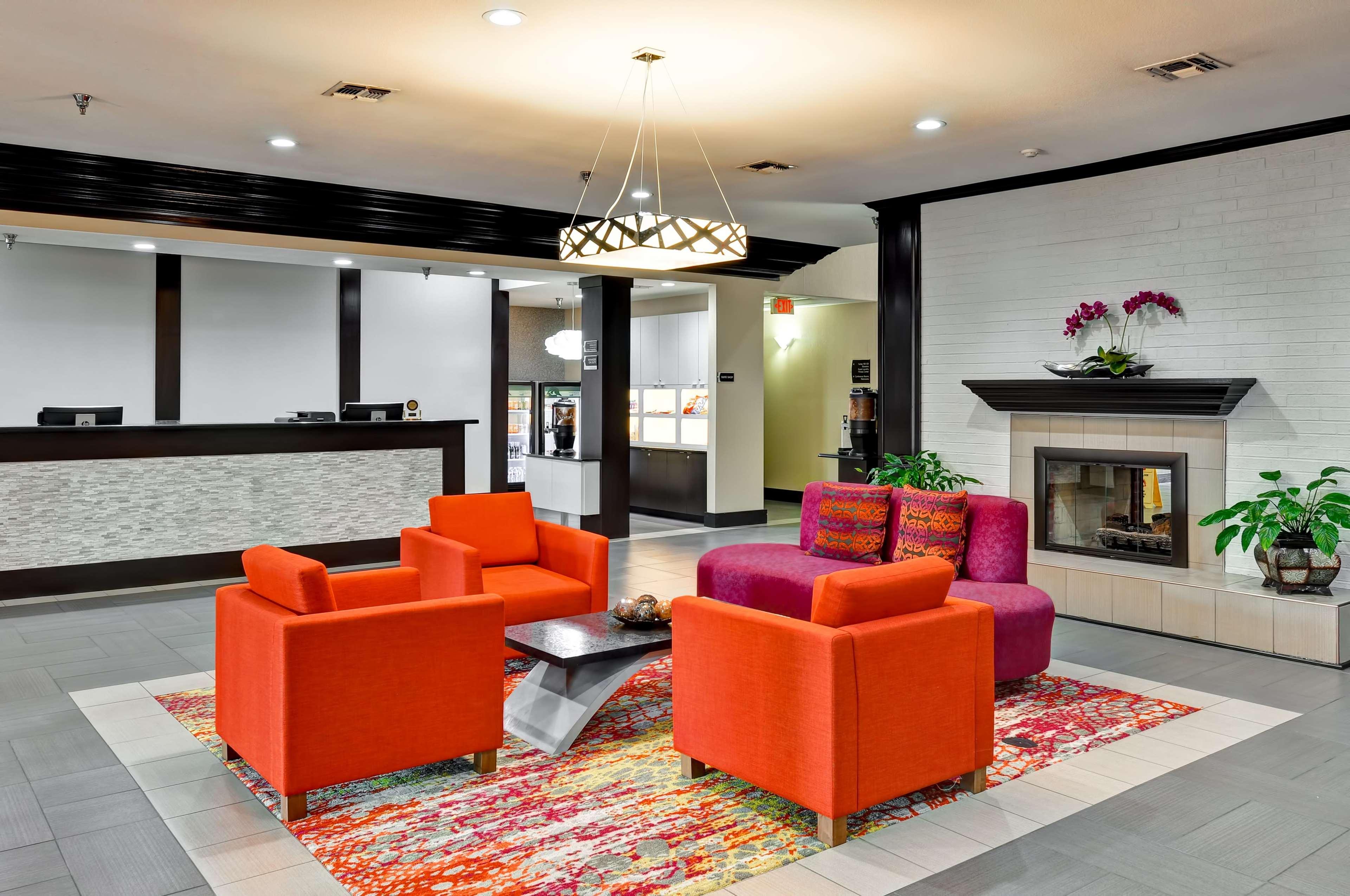 Homewood Suites By Hilton- Лонгвю Екстериор снимка