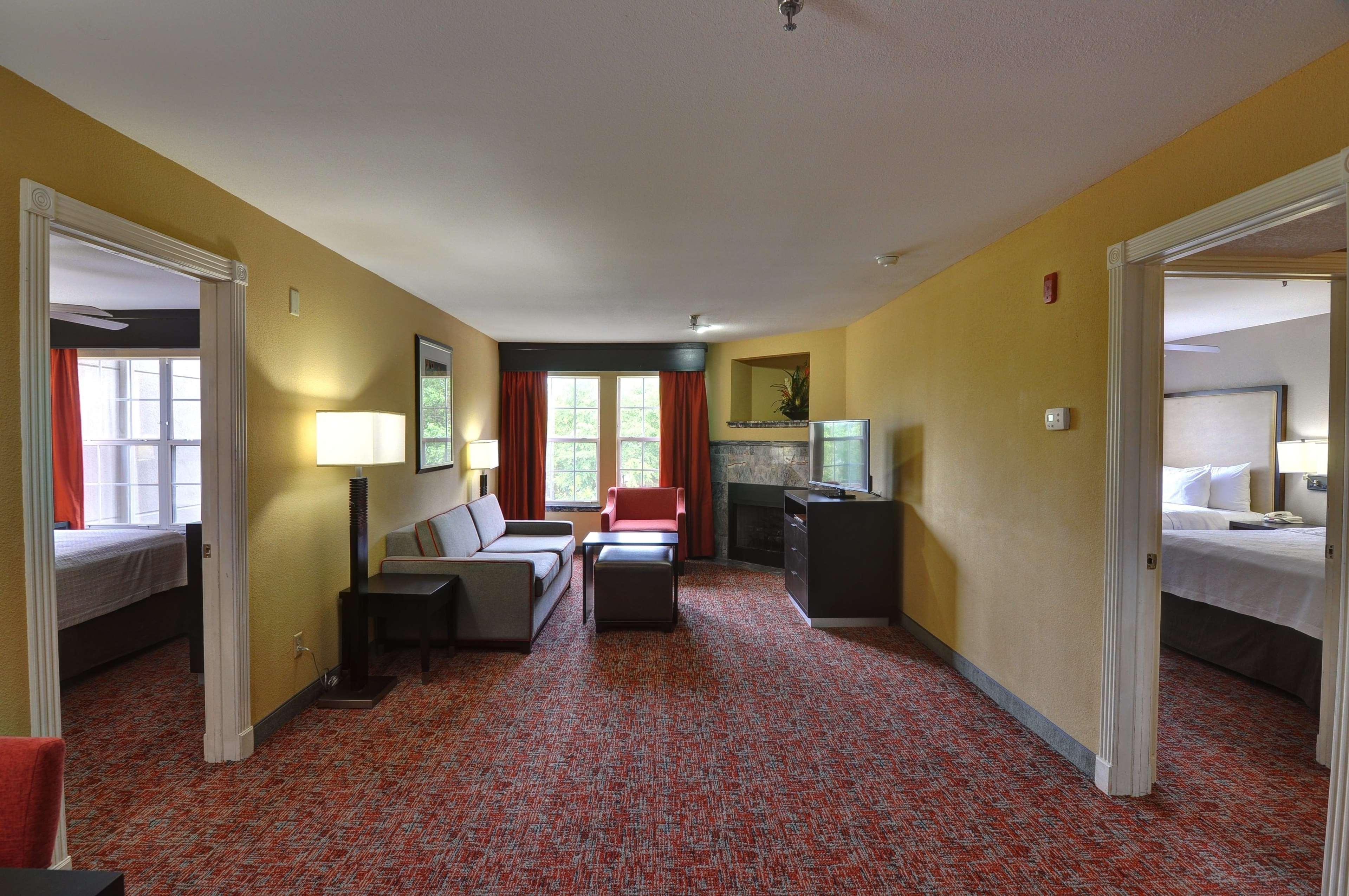 Homewood Suites By Hilton- Лонгвю Екстериор снимка