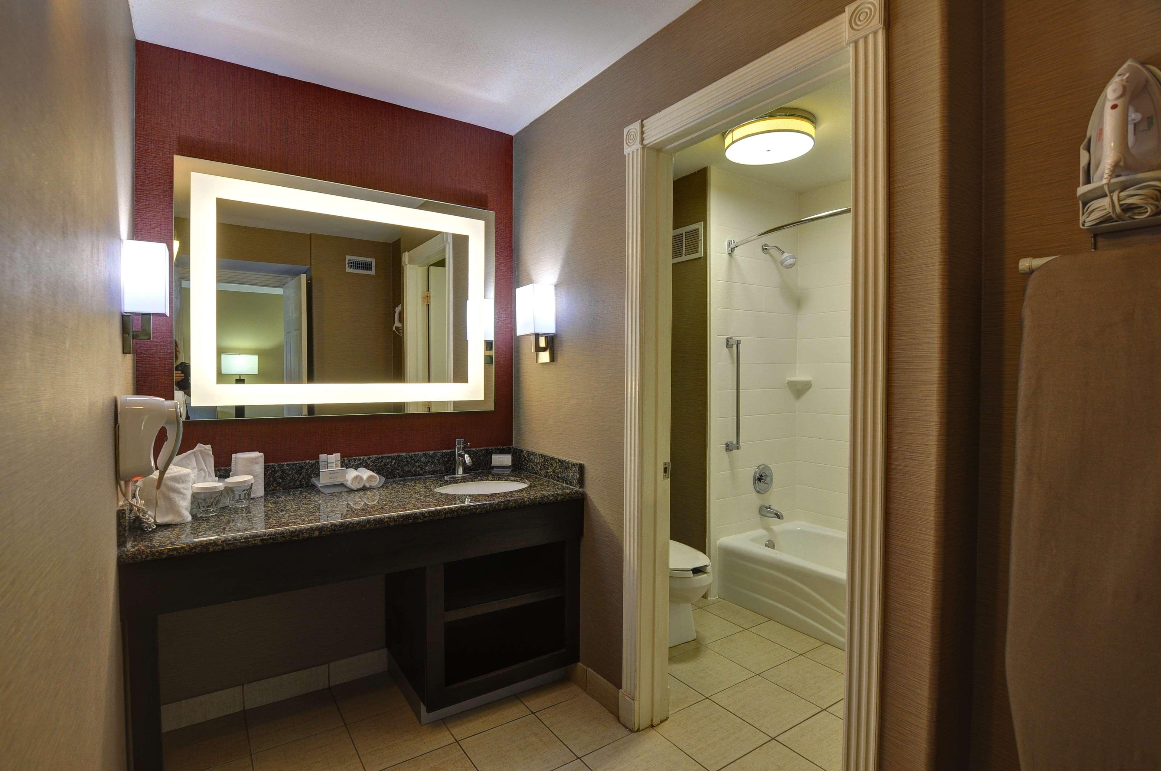 Homewood Suites By Hilton- Лонгвю Екстериор снимка