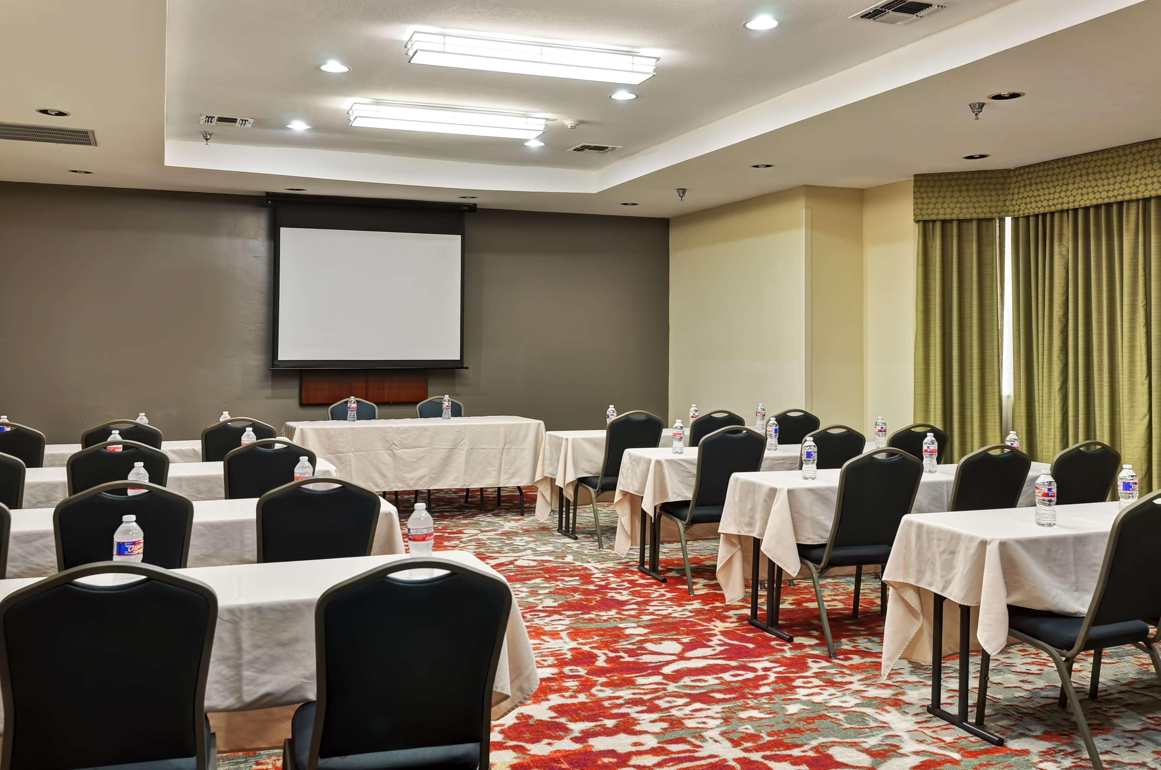 Homewood Suites By Hilton- Лонгвю Екстериор снимка