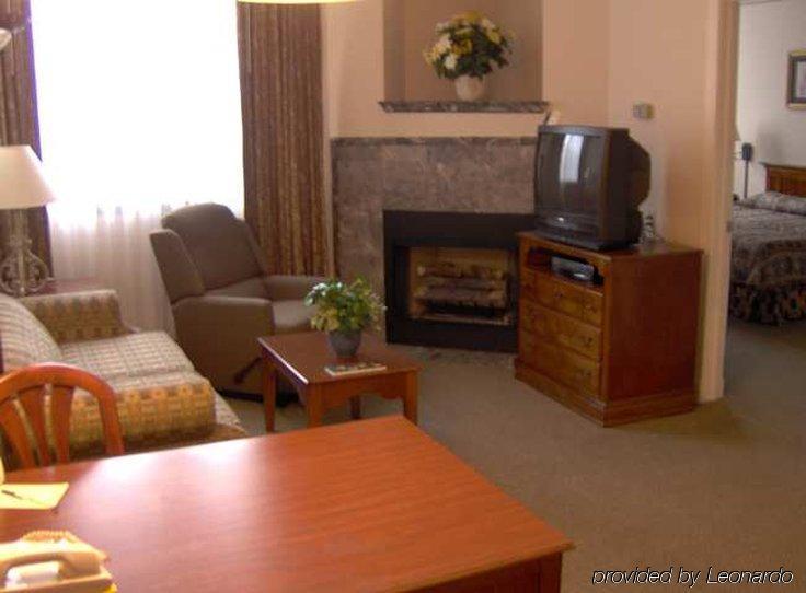 Homewood Suites By Hilton- Лонгвю Стая снимка