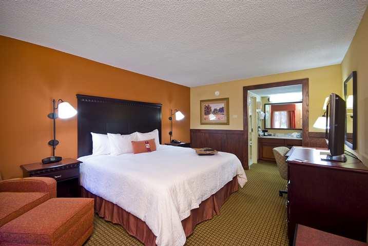 Homewood Suites By Hilton- Лонгвю Стая снимка
